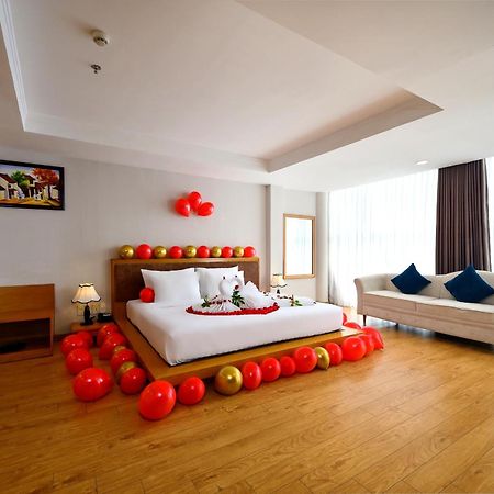 Ttc Hotel Deluxe Airport Ho Či Minovo Město Exteriér fotografie
