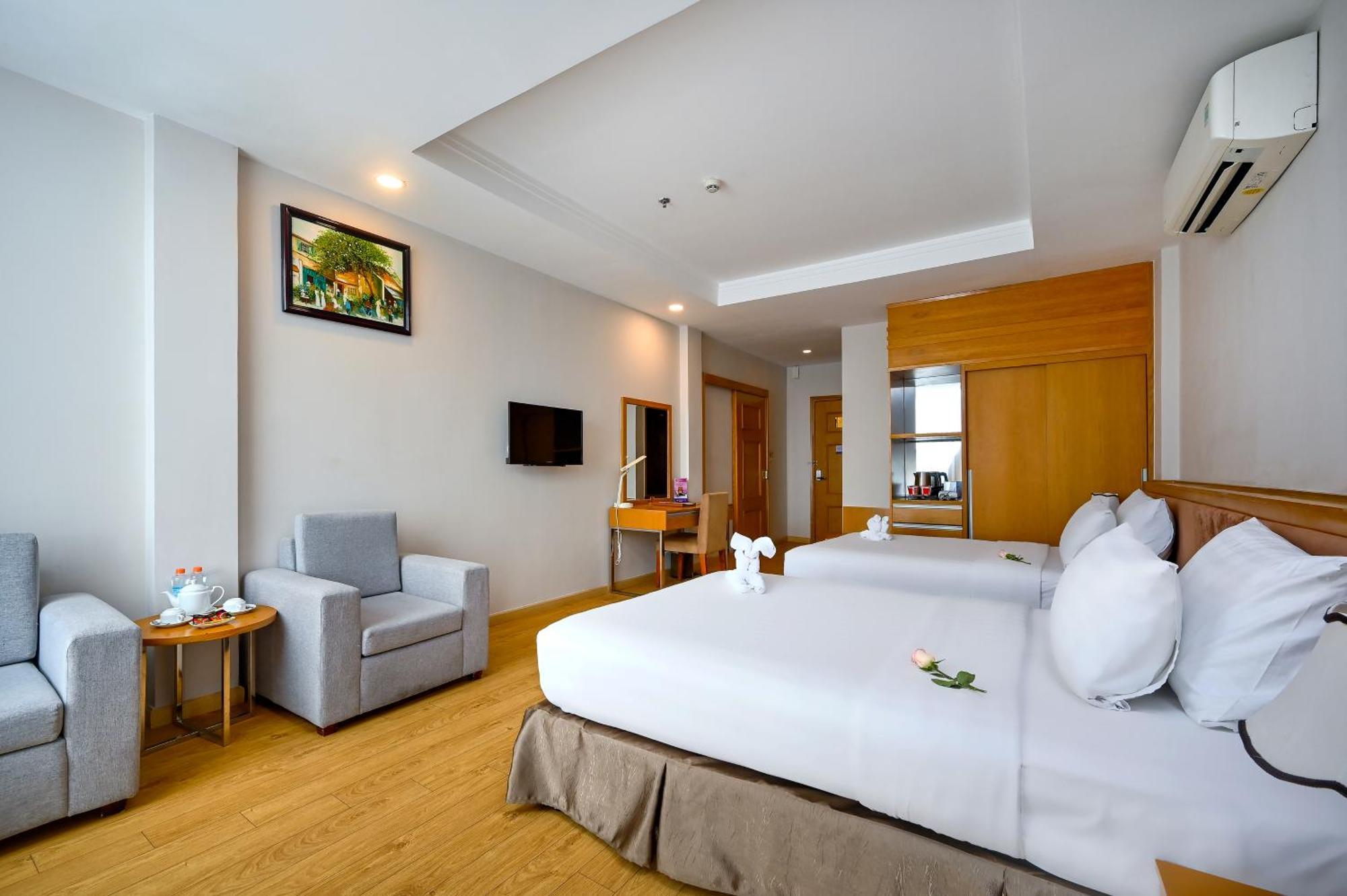 Ttc Hotel Deluxe Airport Ho Či Minovo Město Exteriér fotografie