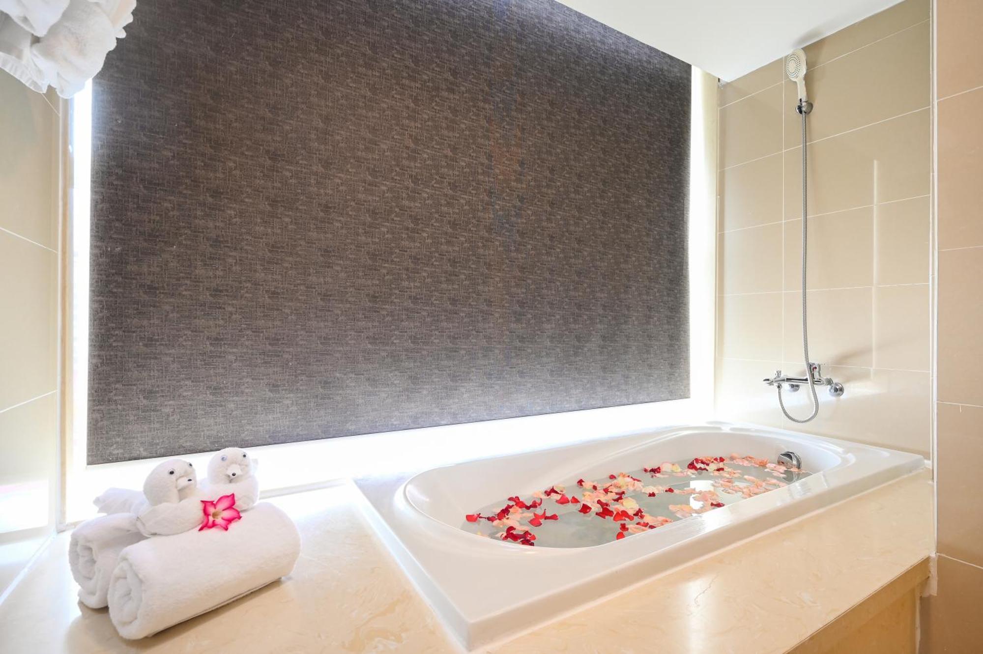 Ttc Hotel Deluxe Airport Ho Či Minovo Město Exteriér fotografie