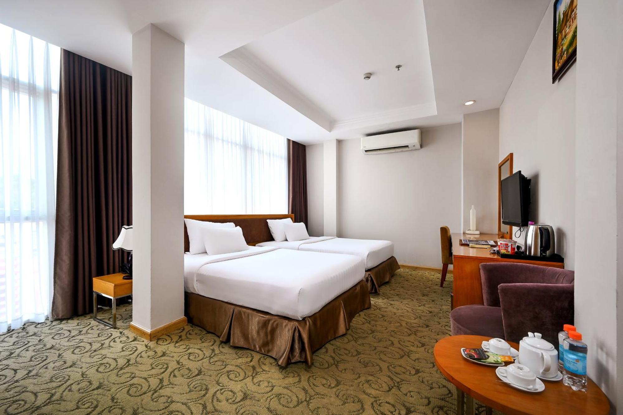 Ttc Hotel Deluxe Airport Ho Či Minovo Město Exteriér fotografie